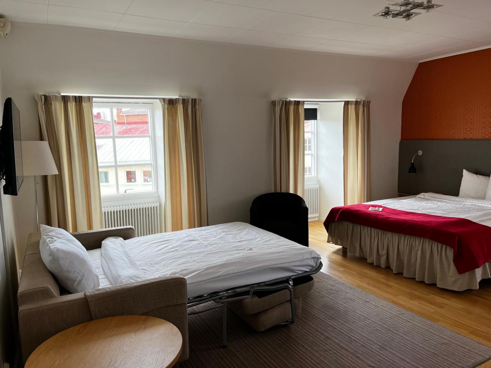 Hotel Bishops Arms Straengnaes מראה חיצוני תמונה